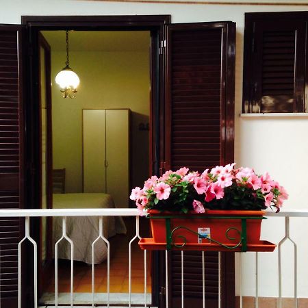 Bed and Breakfast Kia Ora Сан-Феличе-Чирчео Экстерьер фото
